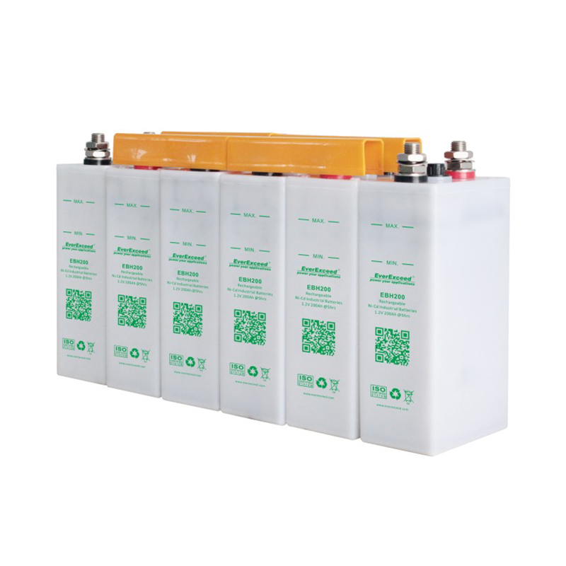 High discharge rate NiCd battery